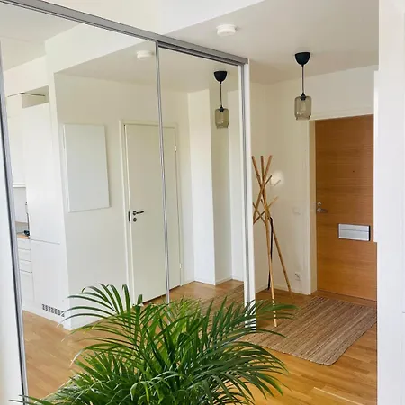 Valoisa Ja Viihtyisae Asunto Διαμέρισμα *